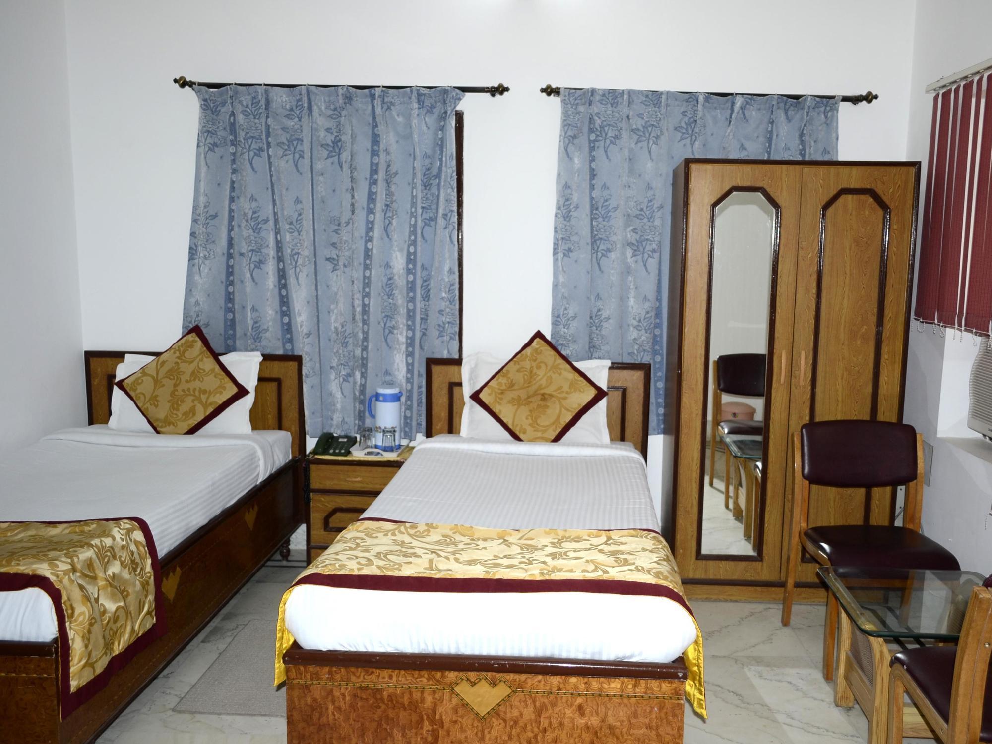 Hotel Tokyo Vihar Bodh Gaya Esterno foto